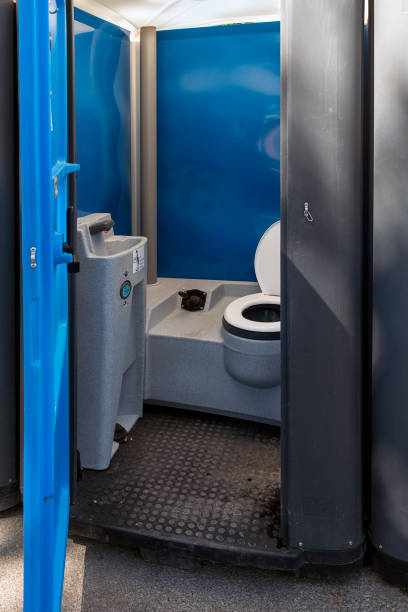 Portable Toilet Options We Offer in Rupert, WV